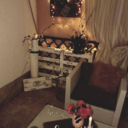 Ninas Dream Apartment เวอร์ซาร์ ภายนอก รูปภาพ
