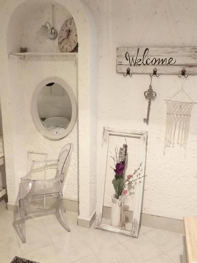 Ninas Dream Apartment เวอร์ซาร์ ภายนอก รูปภาพ