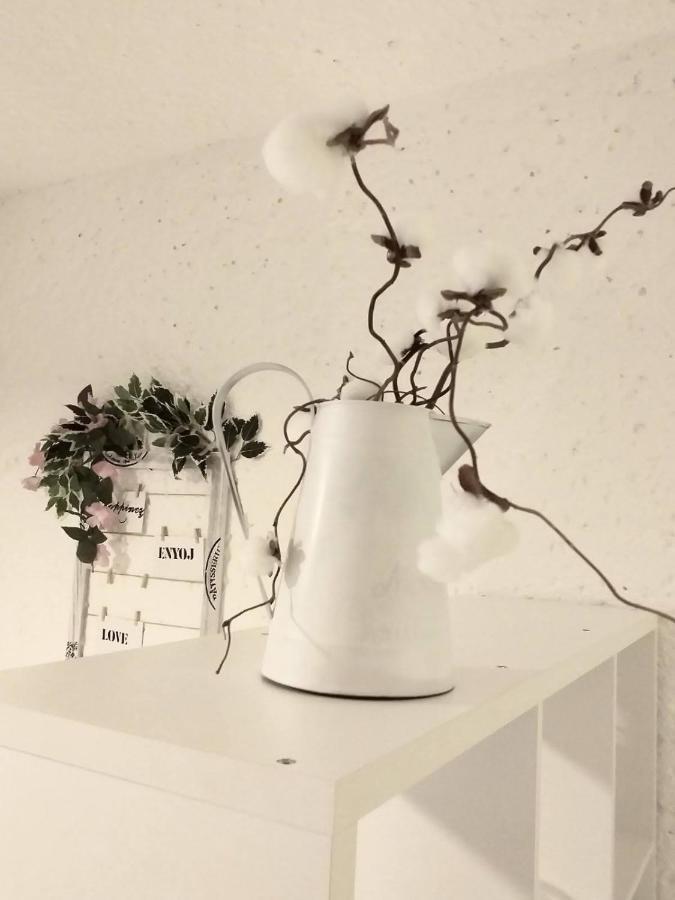 Ninas Dream Apartment เวอร์ซาร์ ภายนอก รูปภาพ